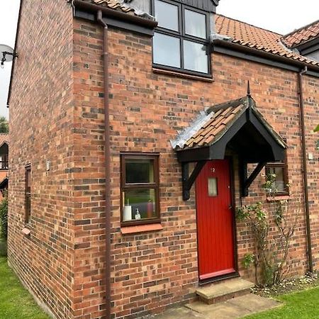 Runaway Cottage, Whitby Ngoại thất bức ảnh