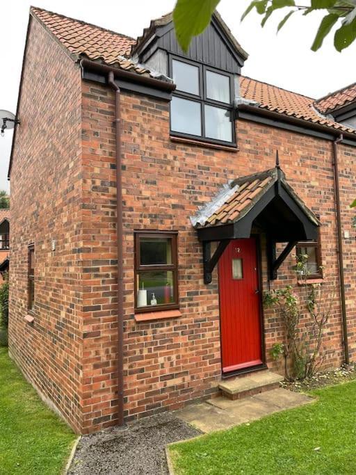 Runaway Cottage, Whitby Ngoại thất bức ảnh